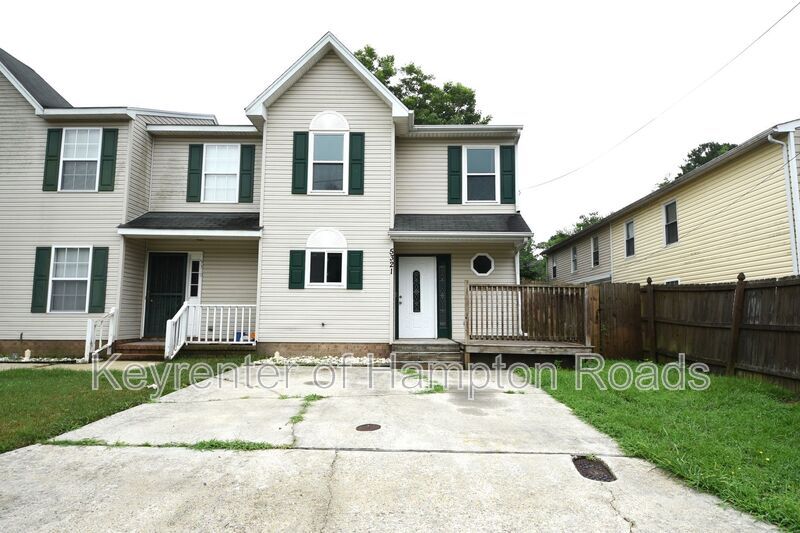 Primary Photo - 5321 Bayside Rd