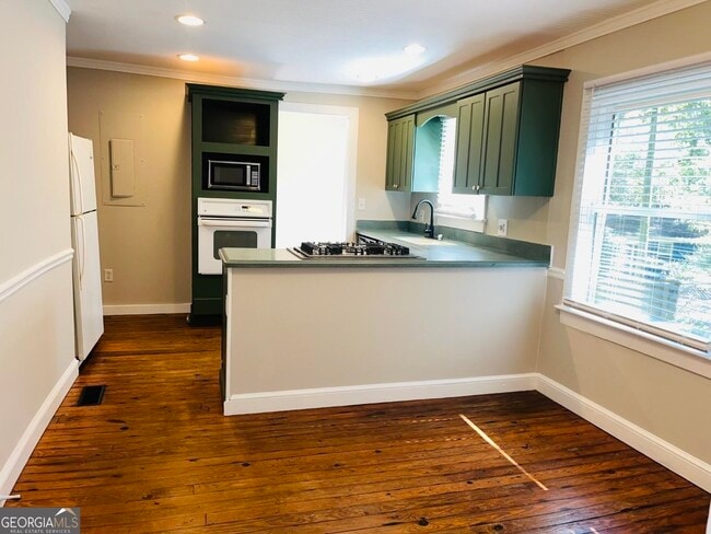 Building Photo - 4665 Orchid Dr