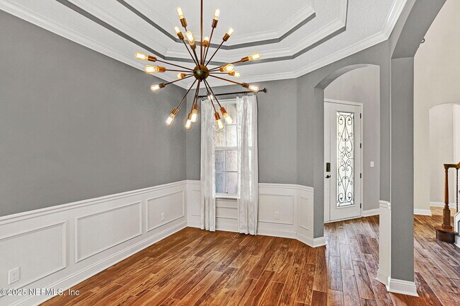 Foto del edificio - 1637 Fenton Ave