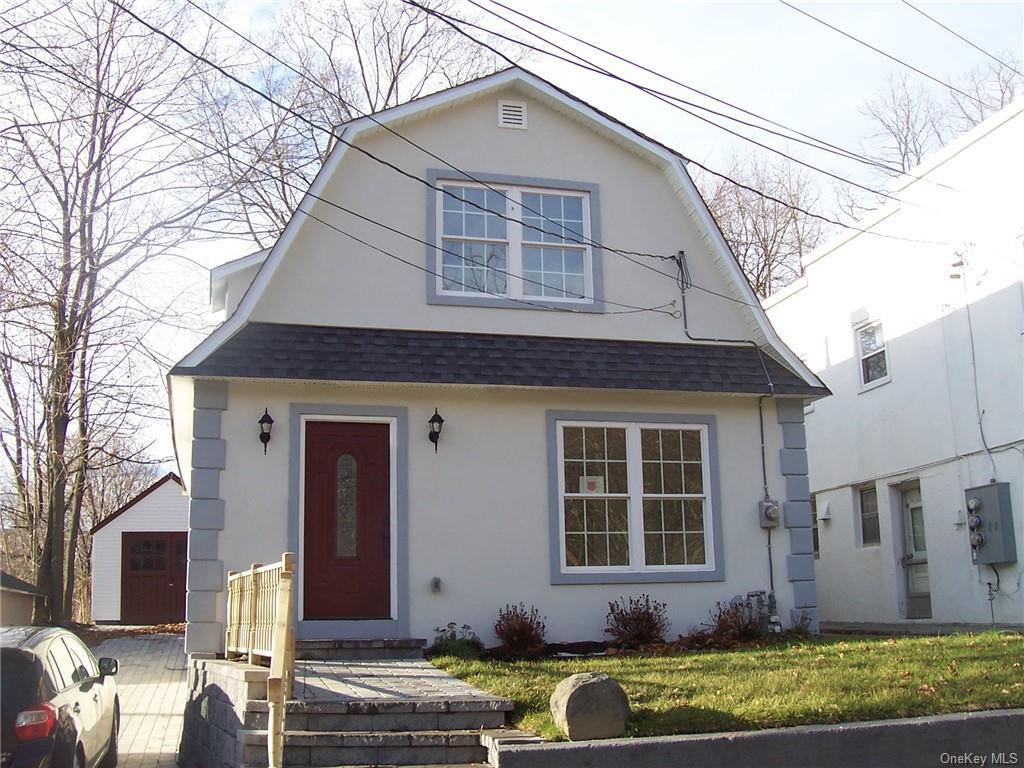 Primary Photo - 2 Cedar Ln