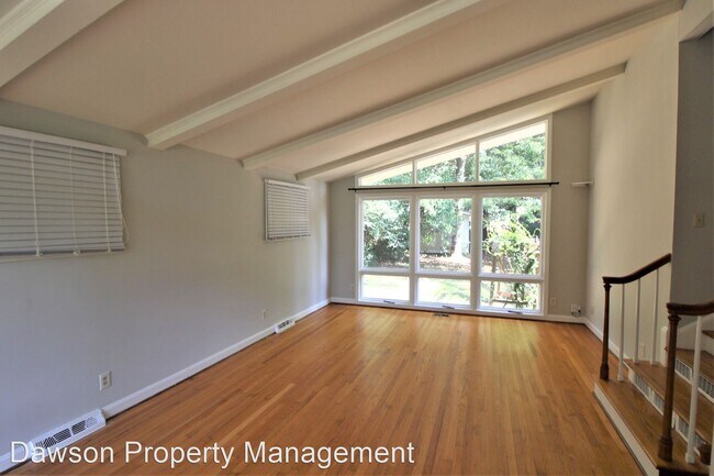 Building Photo - 3 br, 1.5 bath House - 6645 Candlewood Drive