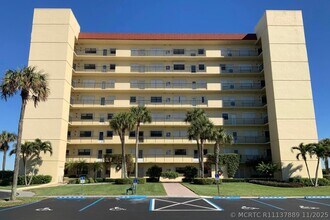 Building Photo - 7420 S Ocean Dr