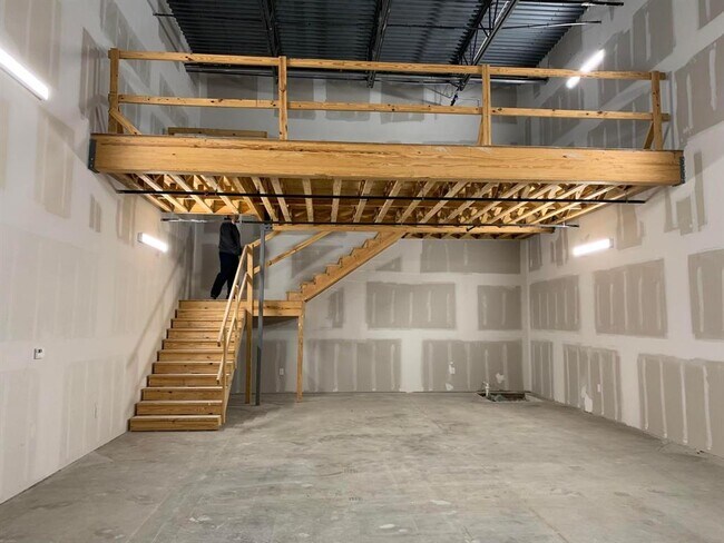 Building Photo - 1435 FM 1463 Rd