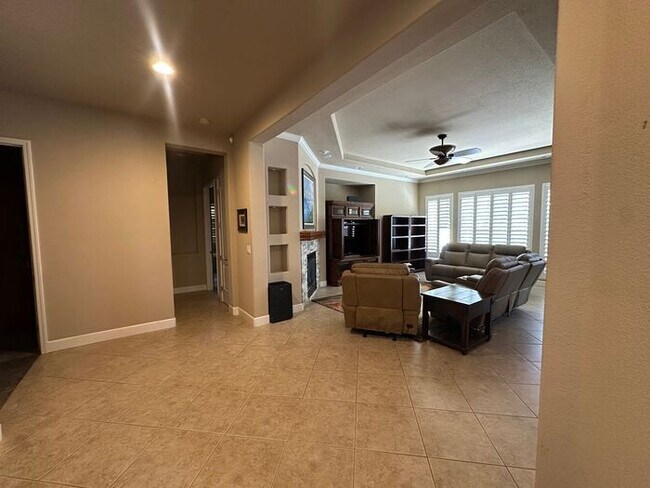 Building Photo - 2340 Hickory Hill Way