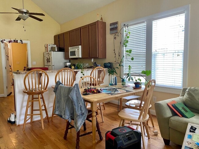 Building Photo - 3909 Jackson St