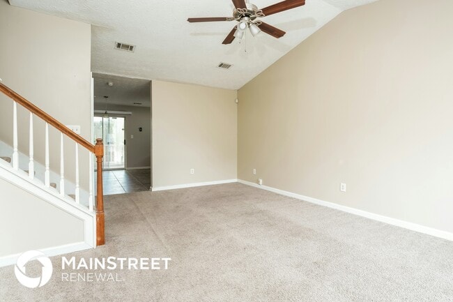 Building Photo - 5795 Meadowview Rd