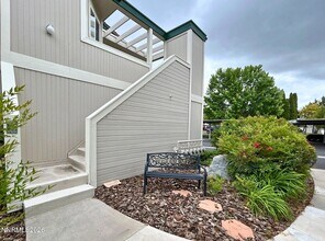 Building Photo - 2655 Sycamore Glen Dr