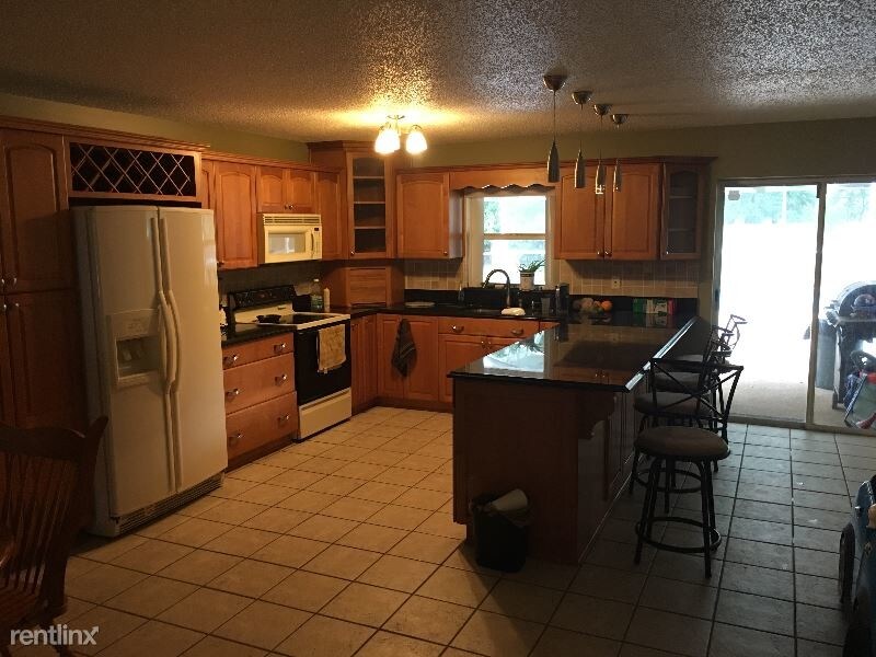 Building Photo - 8029 S Meadowview Cir