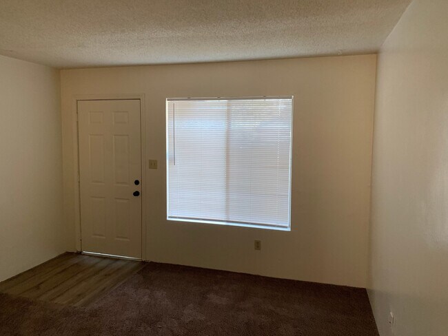 Foto del edificio - 3013 N Half Moon Dr