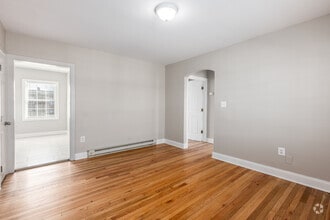 Interior Photo - Liberty Springs