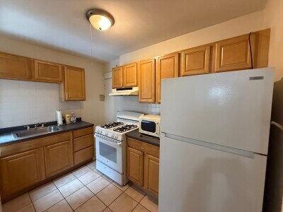 Foto principal - 194 Kelton St