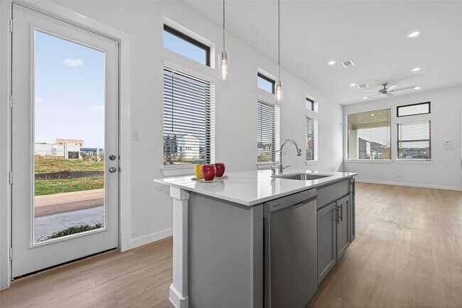 Foto del edificio - 1213 Mercantile St