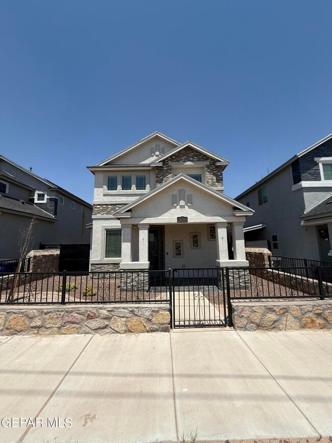 Building Photo - 14655 Pebble Hills Blvd