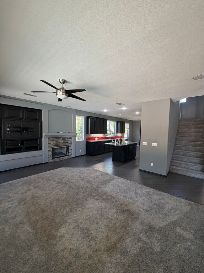 Building Photo - Spacious 4BR Pool Home w/ RV Parking & 3-Car Garage in Corona