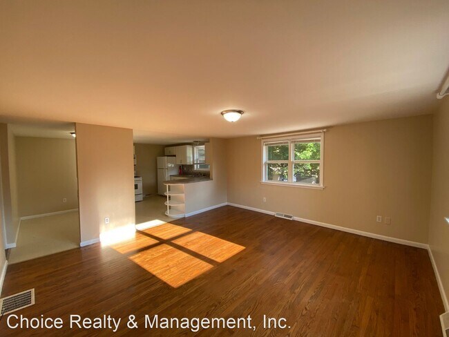 Building Photo - 1 br, 1 bath House - 2740 S Leonard Spring...