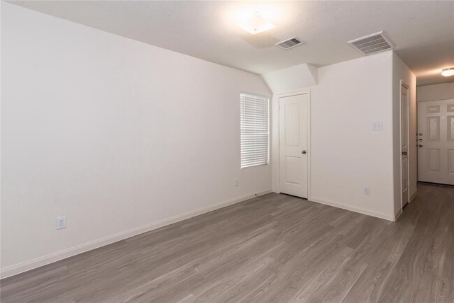 Building Photo - 13002 Bella Vida Ln