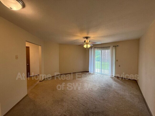 Foto del edificio - 869 N 22nd St