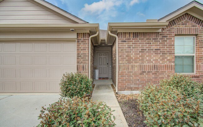 Foto del edificio - 14344 Rain Dr