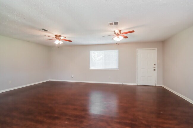 Building Photo - 24715 Sorters Rd