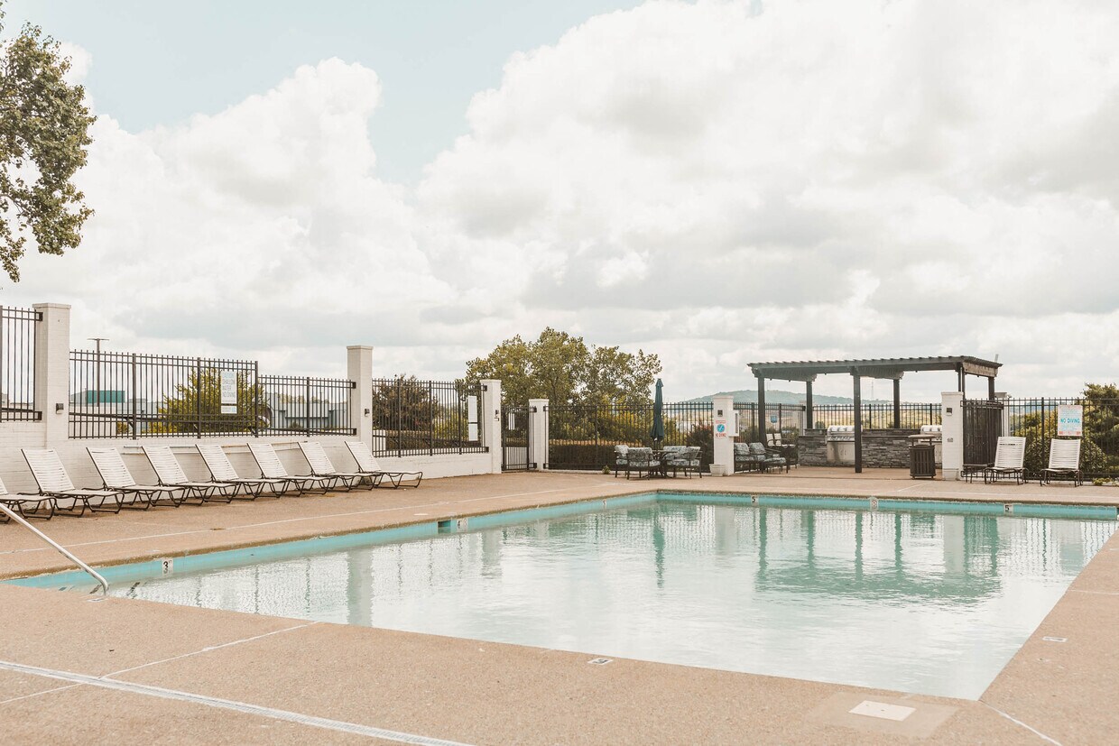 Foto principal - 300 Hickory