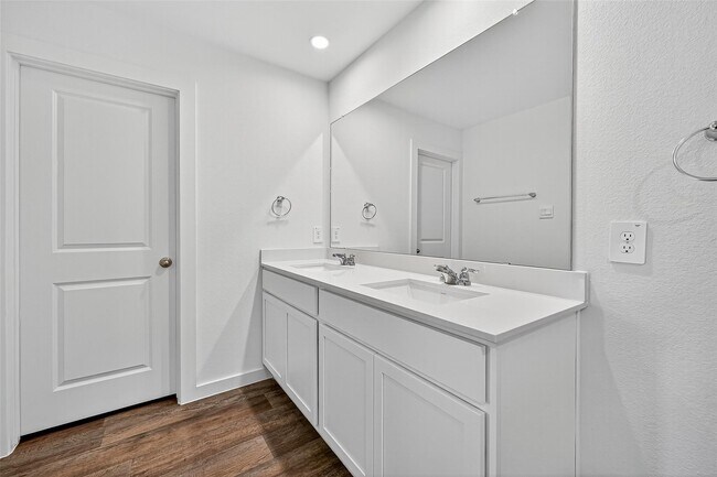 Foto del edificio - 4215 Russet Elm Ln