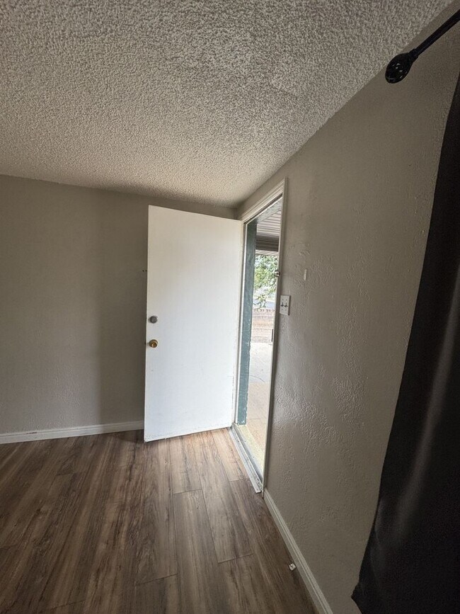 Foto del edificio - 444 N 400 W