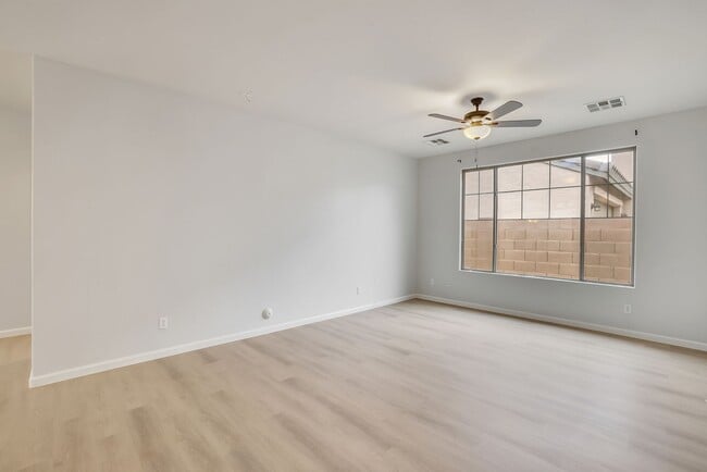 Building Photo - Queen Creek Rental
