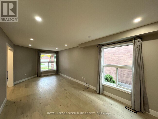 Building Photo - 5715 Prairie Cir