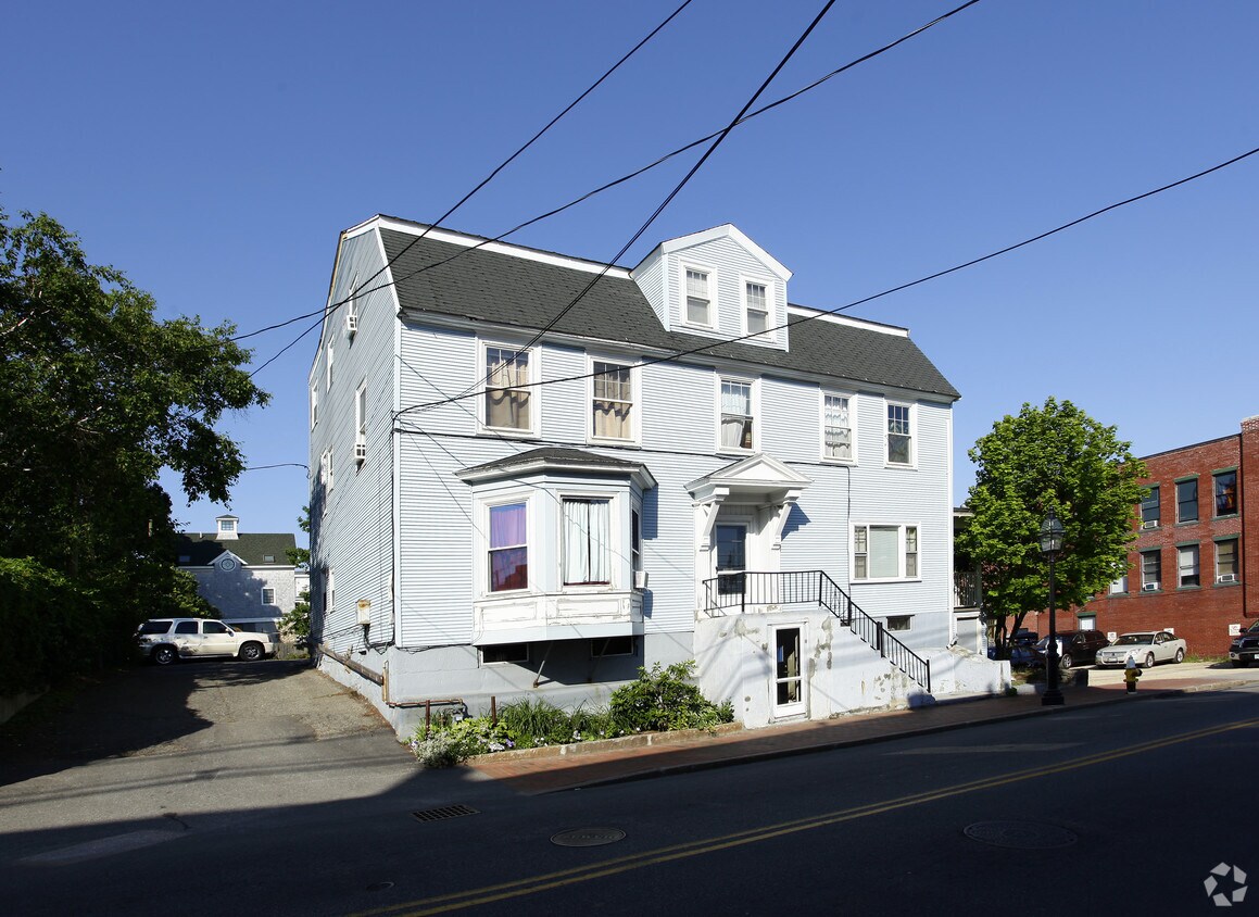 182 Market St, Portsmouth, NH 03801 Apartments in Portsmouth, NH