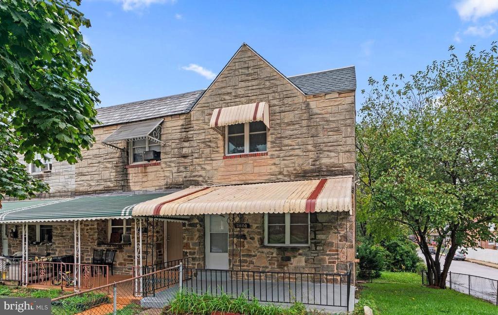 Foto principal - 3800 8th St