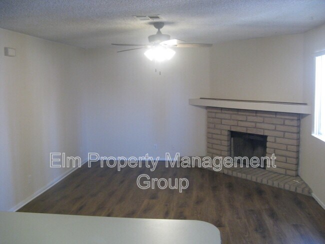 Foto del edificio - 7937 Diamond Rock Way