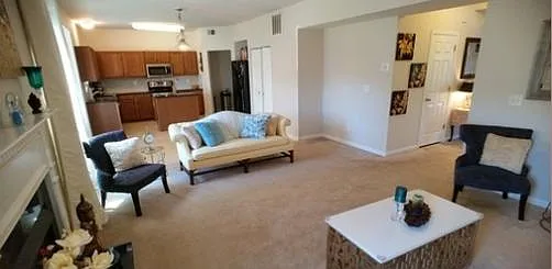 Foto del edificio - 788 Gloucester Ln