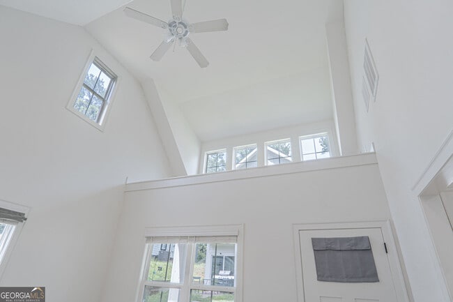 Building Photo - 2400 Lowe St NW