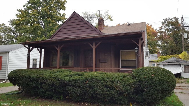 Building Photo - 2 br, 1 bath House - 5570 Farmbrook St