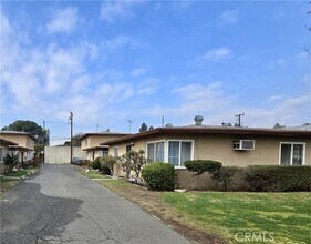 Building Photo - 321 N Beverly Ct