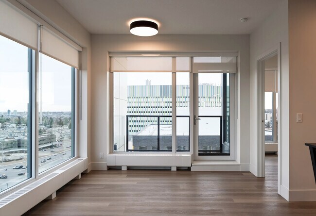 2BT6-SE - Living Room - UXBorough Living