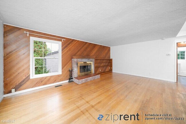 Foto del edificio - 3 br, 2 bath House - 9580 Southwest Duncan...