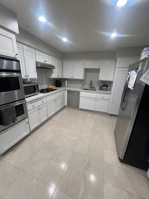 Foto del edificio - 1220 Manning Ave