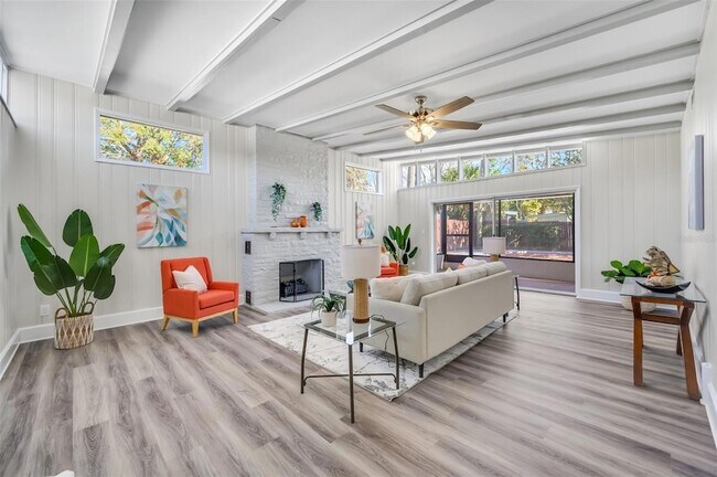 Building Photo - 1531 Stevenson Dr
