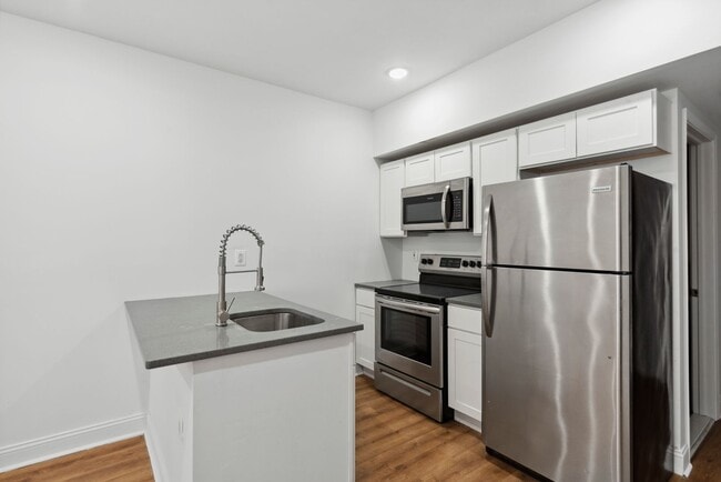 11th Street Capital - 11th Street Capital Apartment