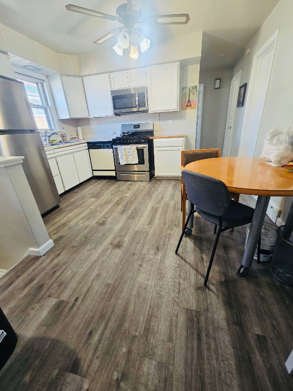 Building Photo - 8409 W Roseview Dr