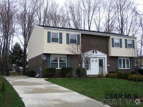 Building Photo - 257 Marietta Dr