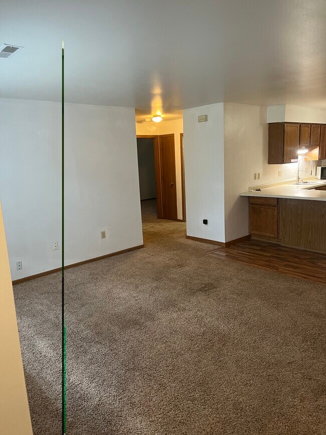 Foto del edificio - 521 Partridge Ct