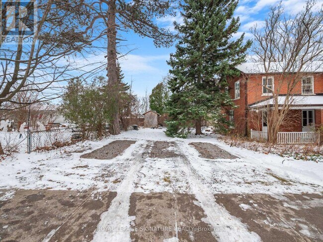 Photo du bâtiment - 265 College St