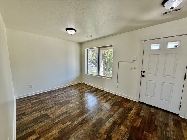 Foto del edificio - 722 S Willow Park Dr