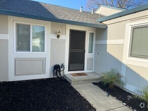 Building Photo - 587 Europa Ct