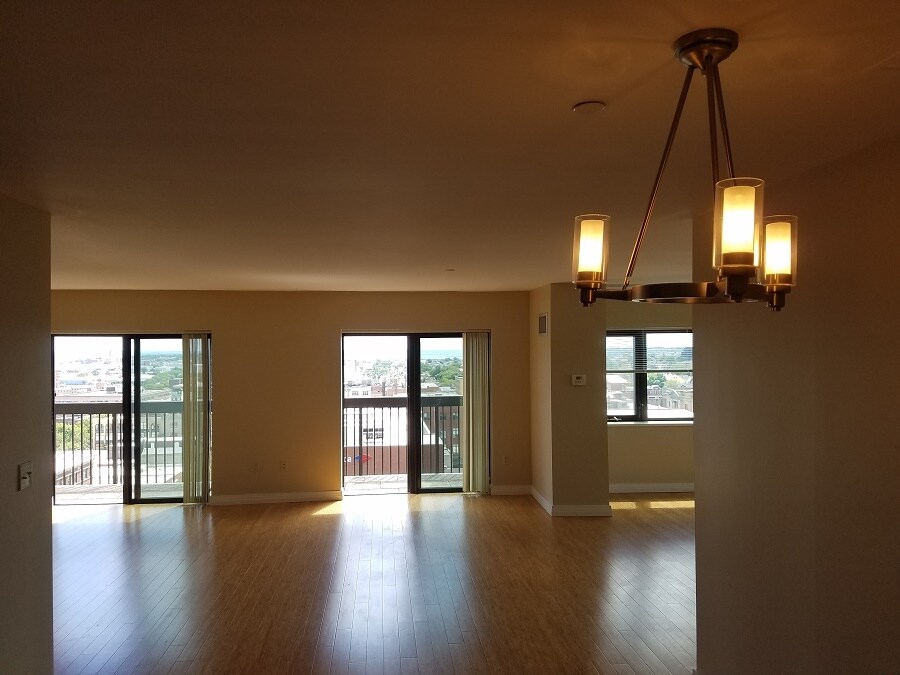 The Regency 800 Pleasant St New Bedford, MA