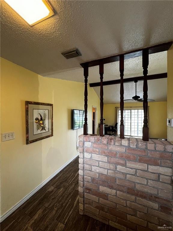 Building Photo - 13 Continental Dr