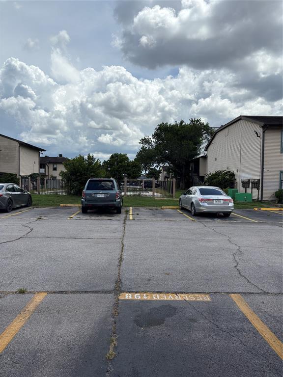 Building Photo - 6161 Reims Rd