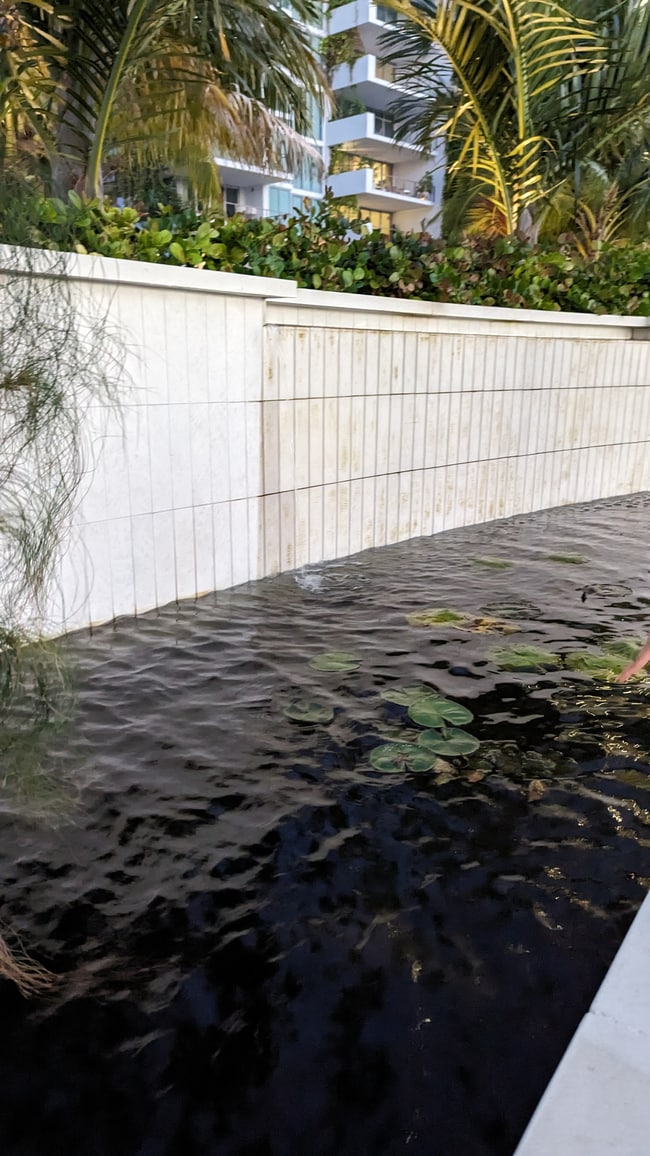 Foto del edificio - 1330 West Ave